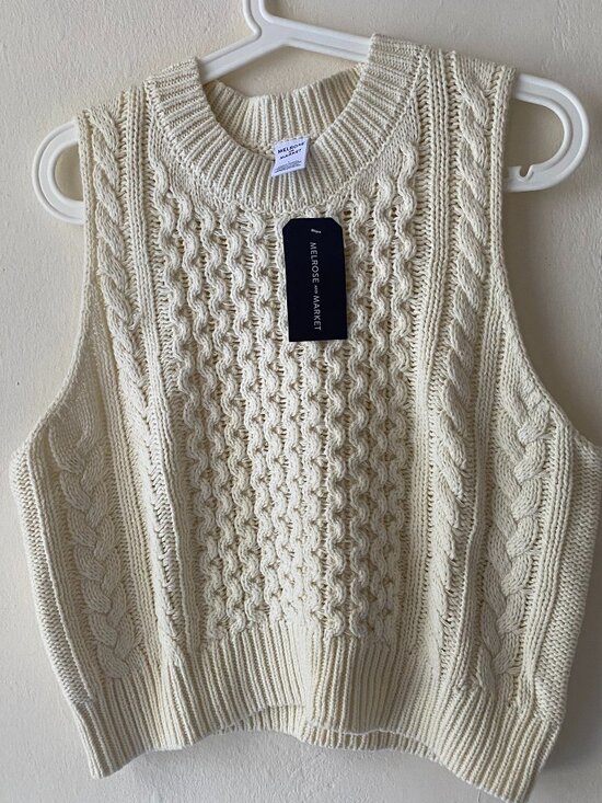 Melrose and Market Sweaters - Melrose and Market Ivory Cotton Cable-knit Vest, NWT, L